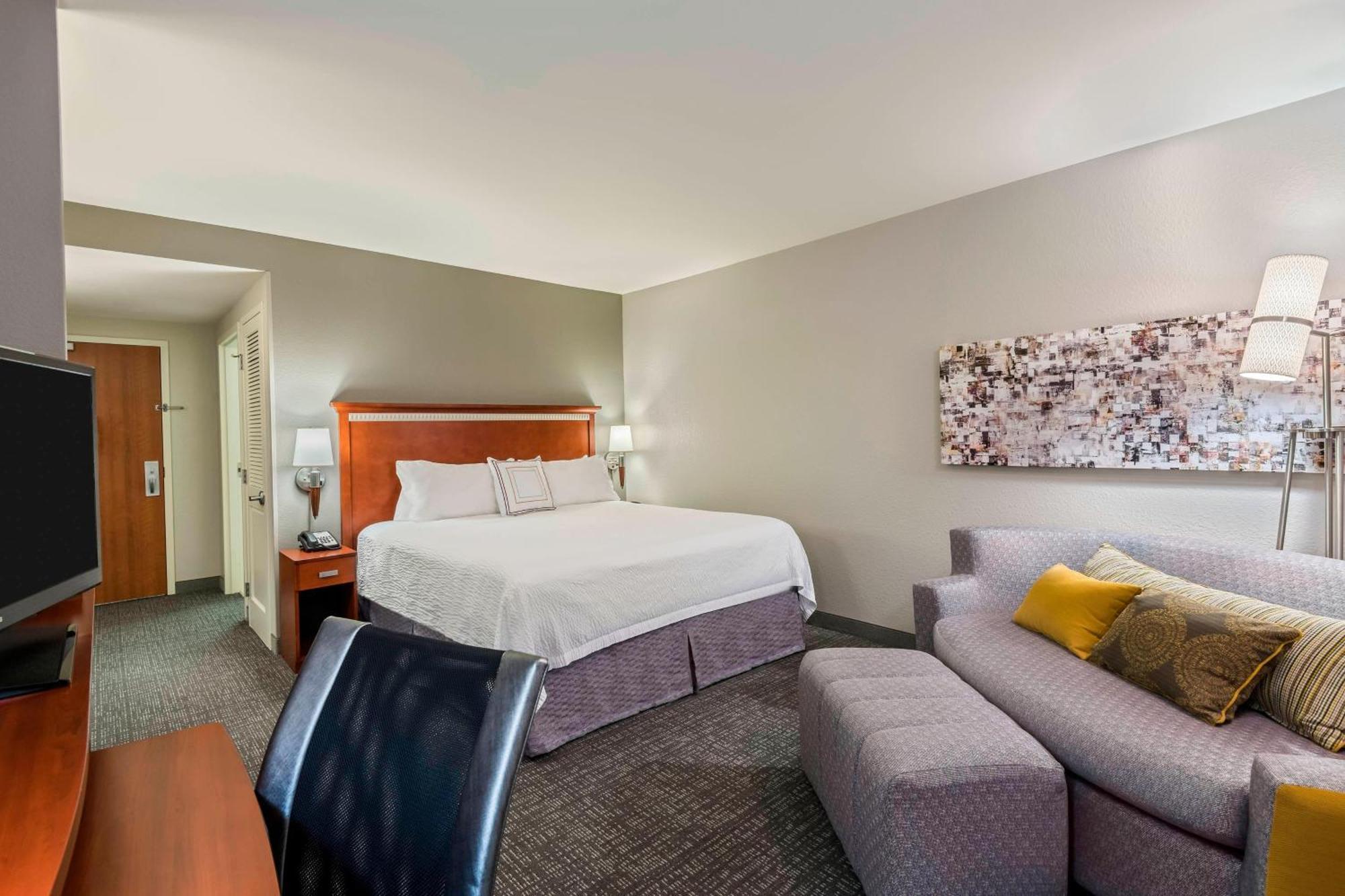 Courtyard Fort Myers At I-75 And Gulf Coast Town Center Estero Exterior foto