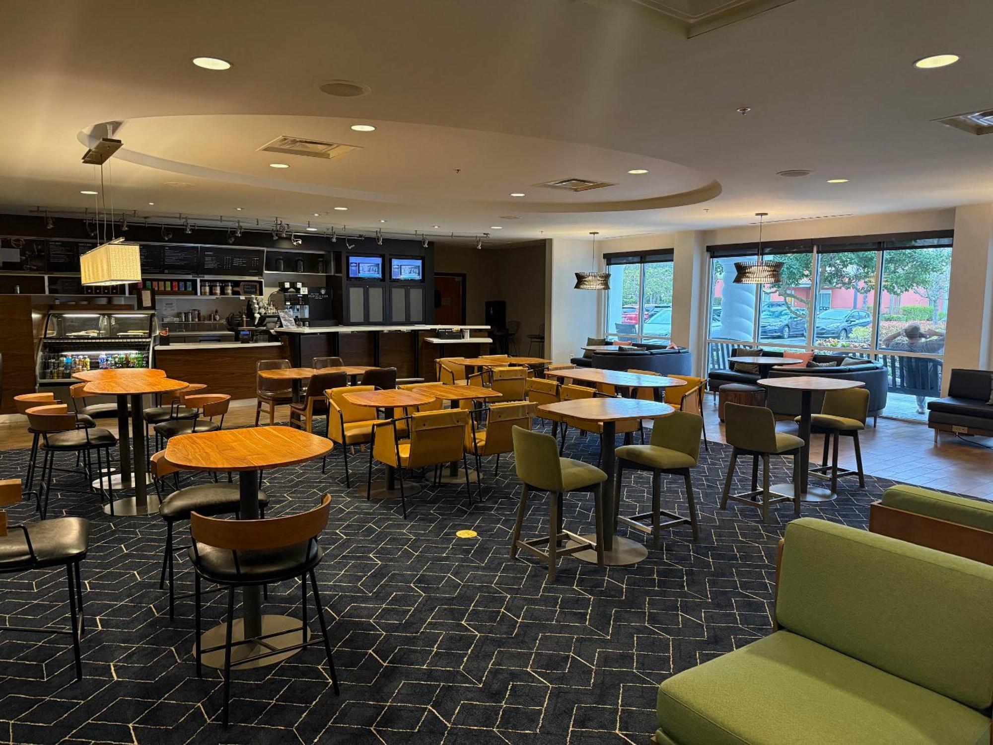 Courtyard Fort Myers At I-75 And Gulf Coast Town Center Estero Exterior foto